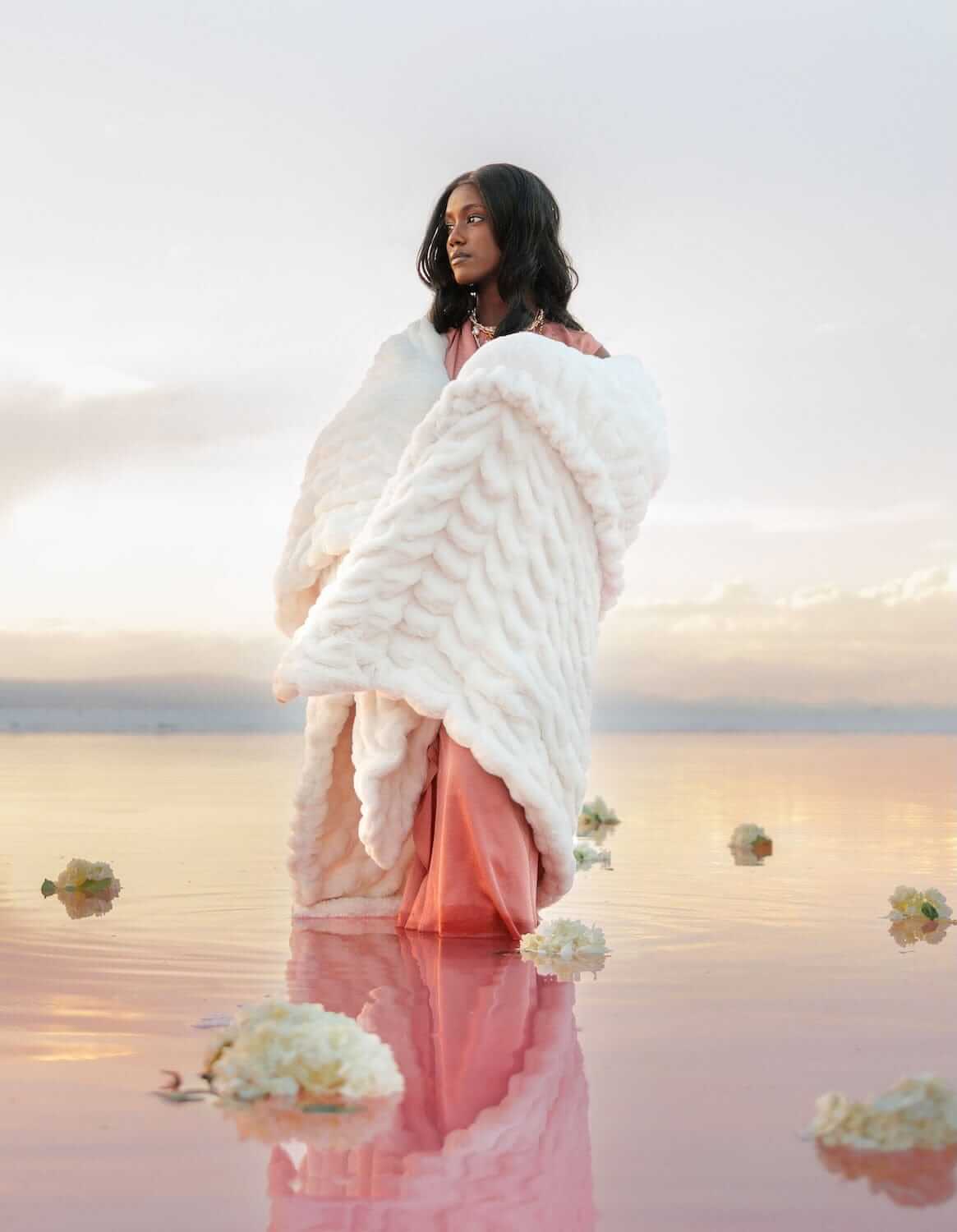 Hugs Cream Blanket - Image 5