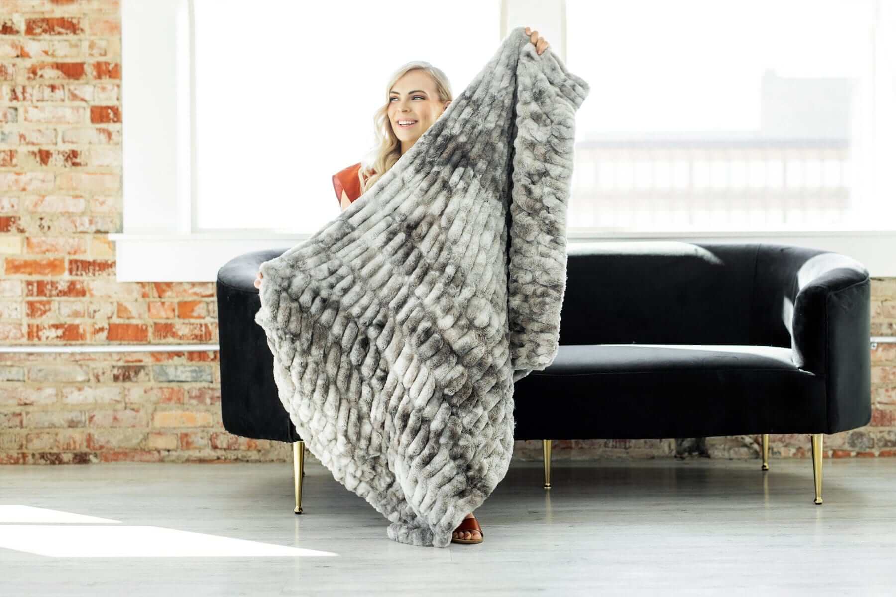 Hugs Cotton Candy Licorice Blanket - Image 3
