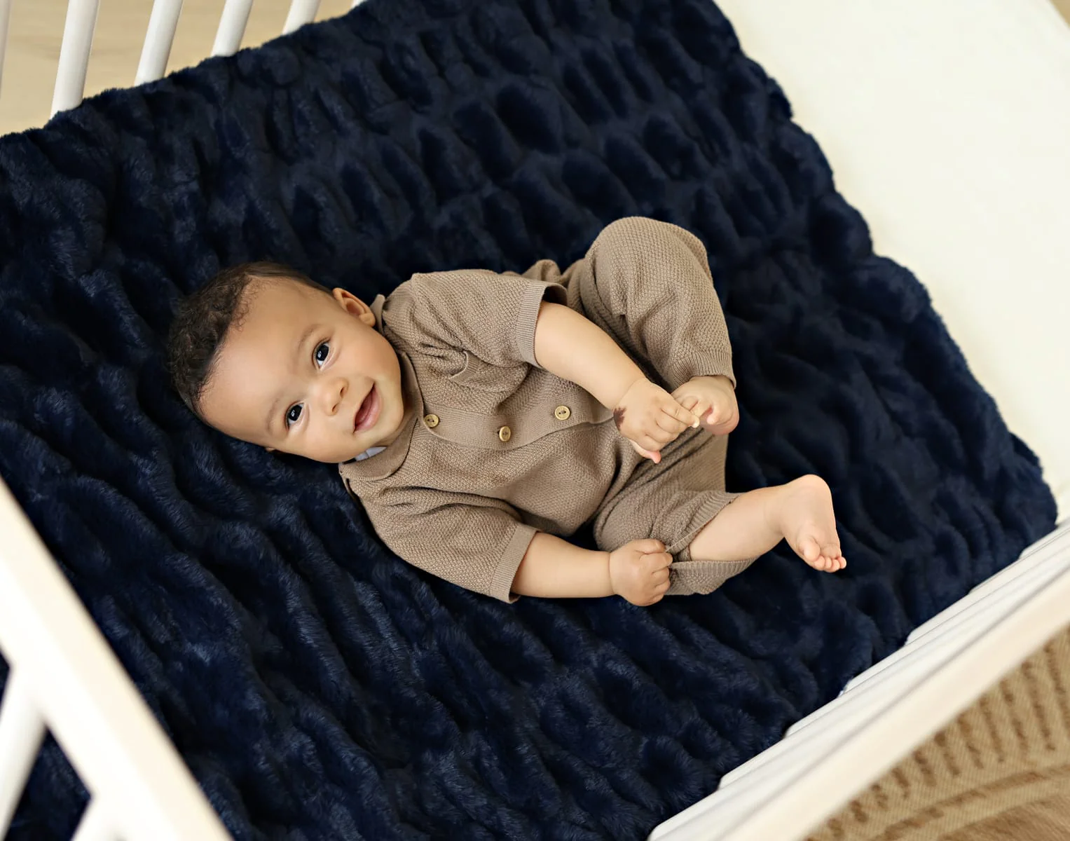 Hugs Navy Blanket - Image 5