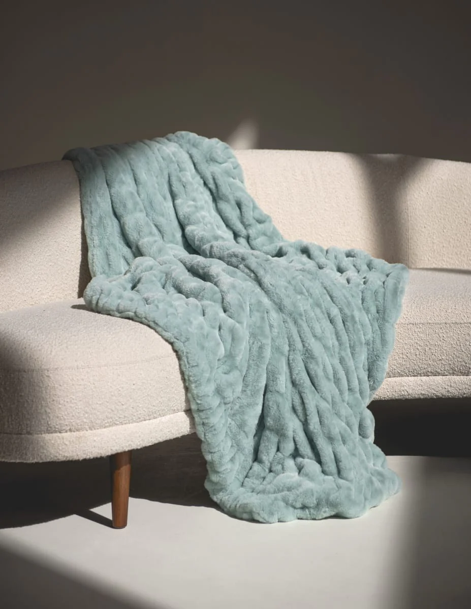 Hugs Willow Blue Blanket - Image 4