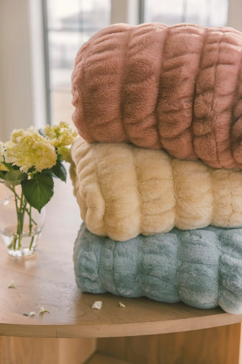 Hugs Willow Blue Blanket - Image 5