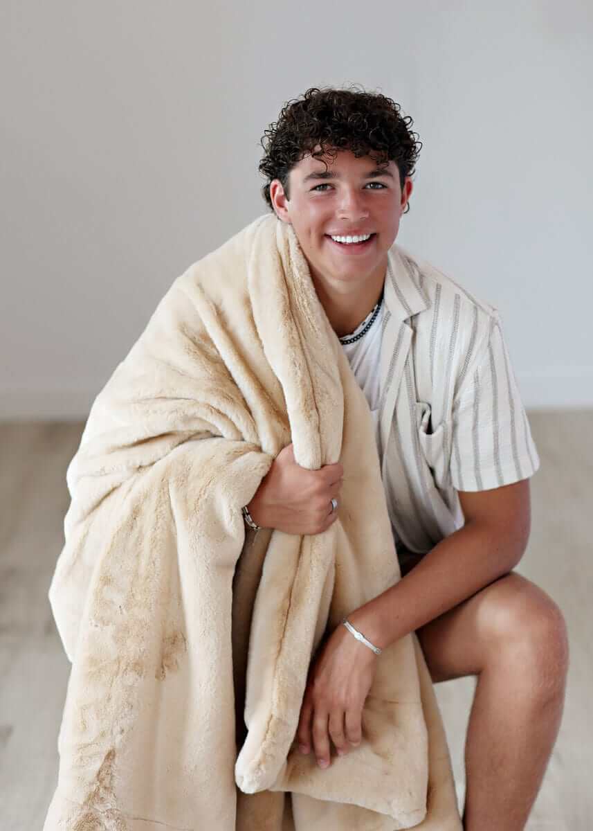 Lush True Caramel Blanket - Image 4