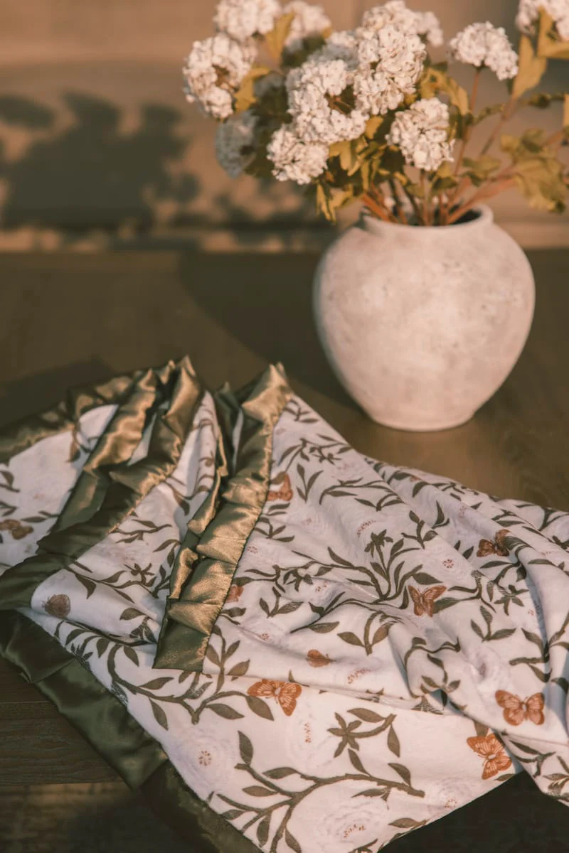 Peony Garden Blanket - Image 3